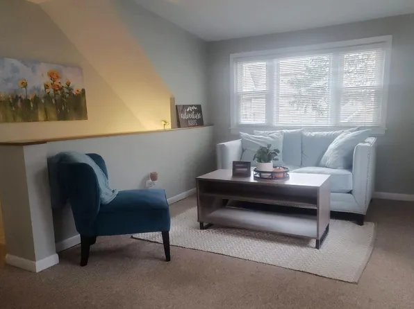 926 Madison Ave #2, Wauconda, IL 60084
