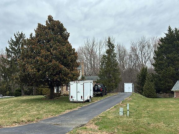 2nd image of 72 Bristle Cone Dr