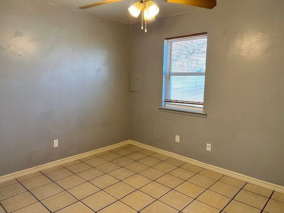 5th image of 506 Buena Vista Ave