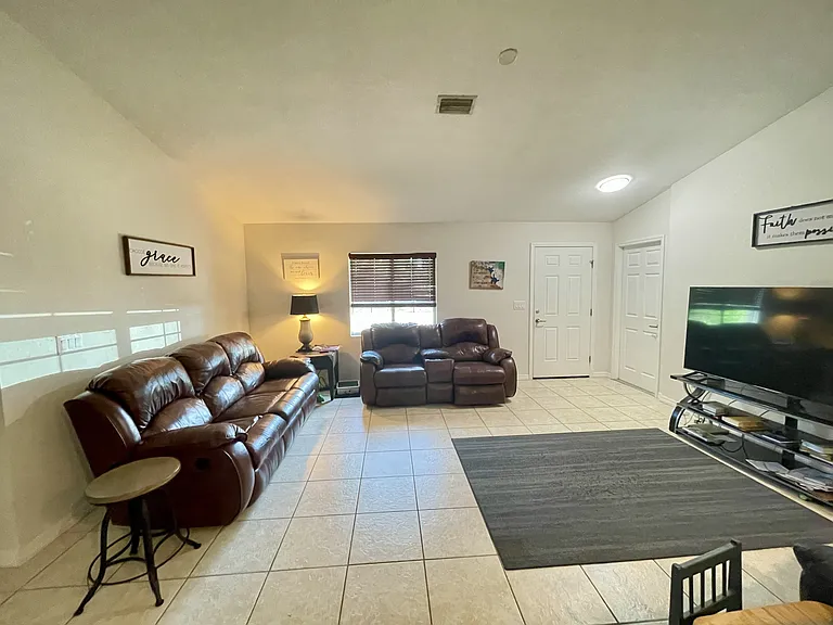 1167 Urmey Ln — Photo 6