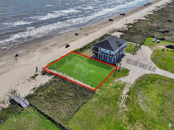 772 Bolivar Dunes Blvd, Gilchrist, TX 77617