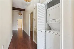 915 Decatur St #F — Photo 13