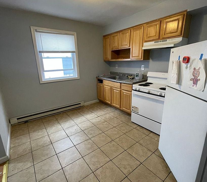 1st image of 313-317 S 60th St #315-4