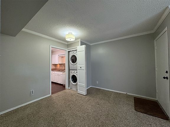 5th image of 7832 Royal Ln APT 211