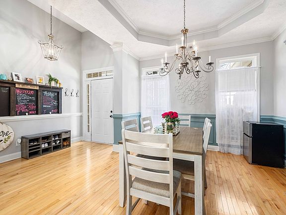 5th image of 829 Thrash Rd