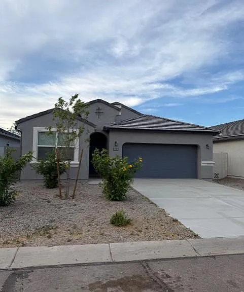 9816 E Hay Loft Dr — Photo 1