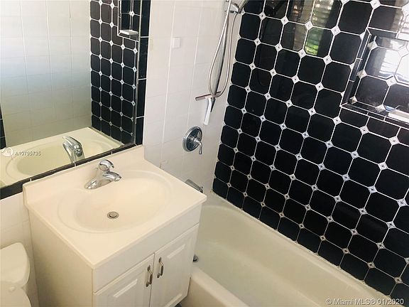4th image of 8310 Byron Ave APT 12