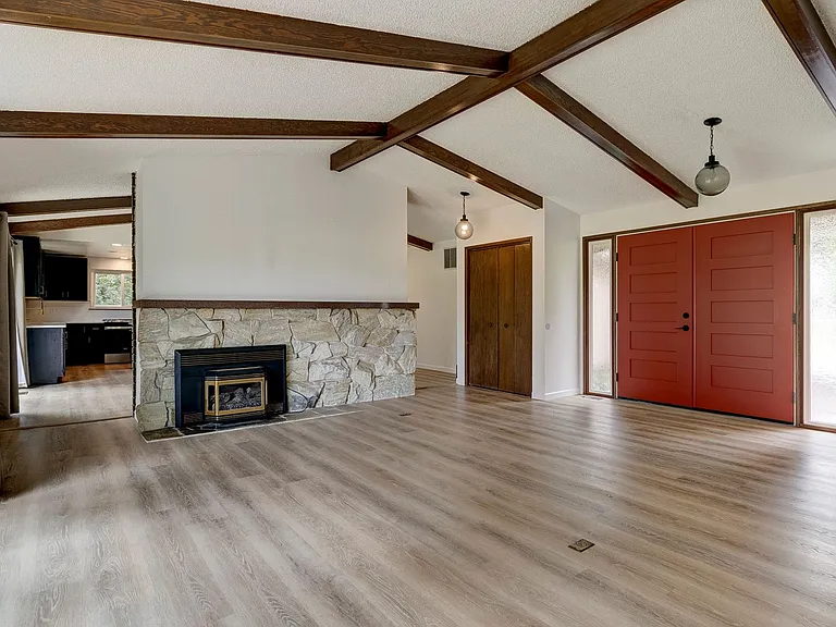 2156 Fairway Ln — Photo 10