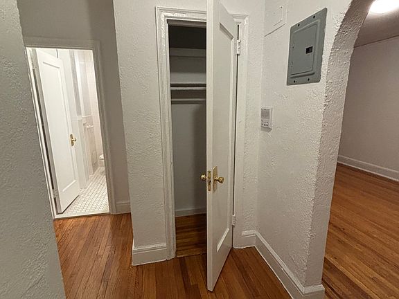 4th image of 8 East Ave #1B