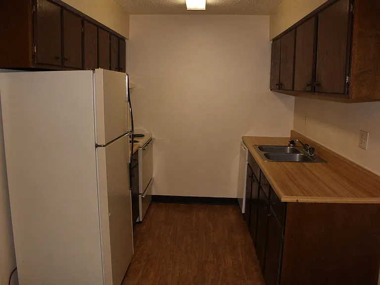Kimberly Club Apartments — Photo 150