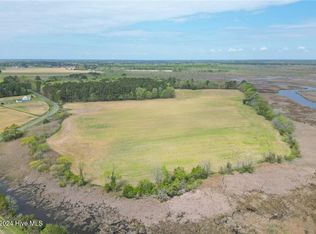 152 E Whitehurst Rd, Knotts Island, NC 27950