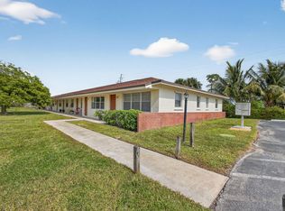 8585 SE Church St APT 2, Hobe Sound, FL 33455