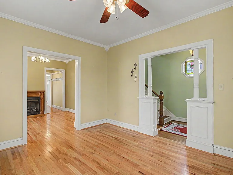 234 Washington St — Photo 4