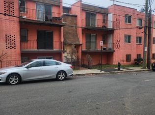 5009 D St SE APT 302, Washington, DC 20019