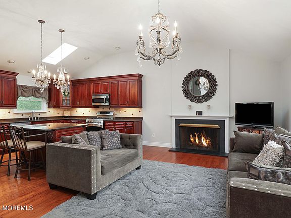5th image of 41 Carnegie Court