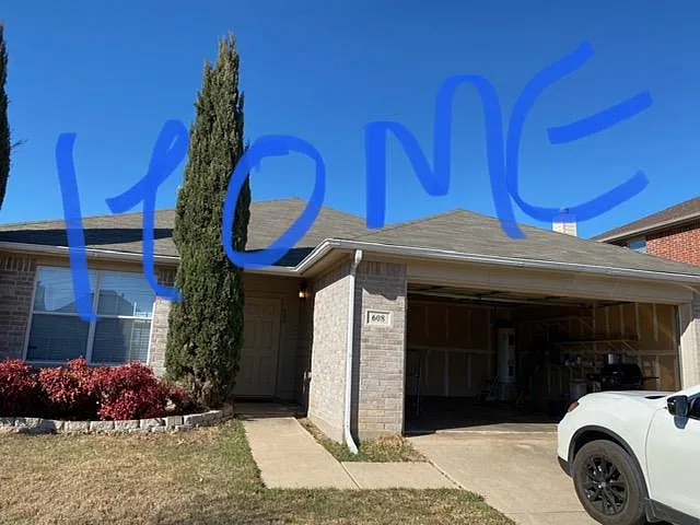 3 bed, 1292 sqft, $1,875 — Photo 1