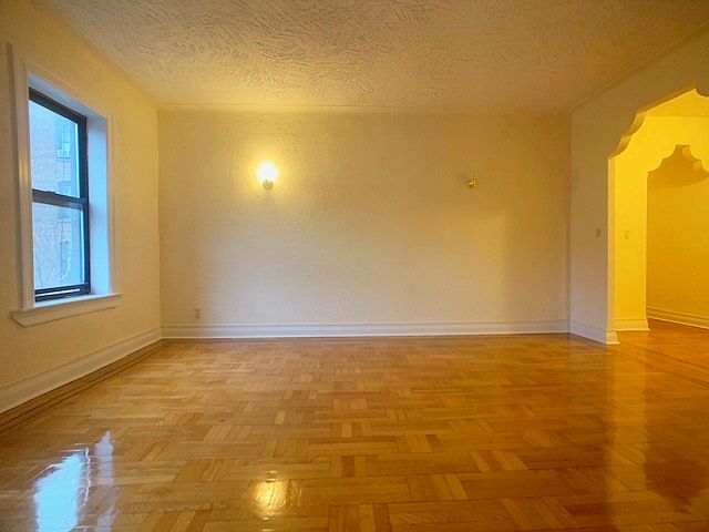1st image of 2155 Caton Ave #2