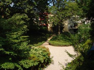 35 Grove St, Newton, MA 02466