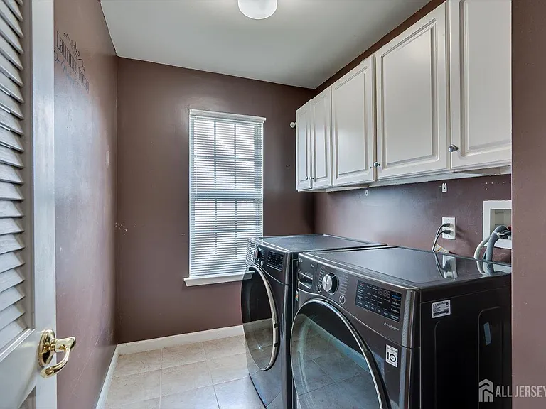 300 Morning Glory Dr — Photo 21