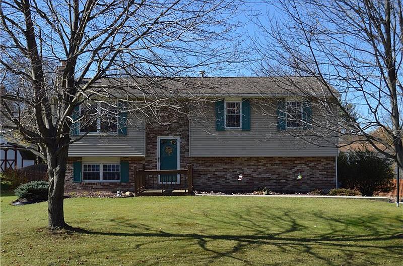 1st image of 583 Joan St