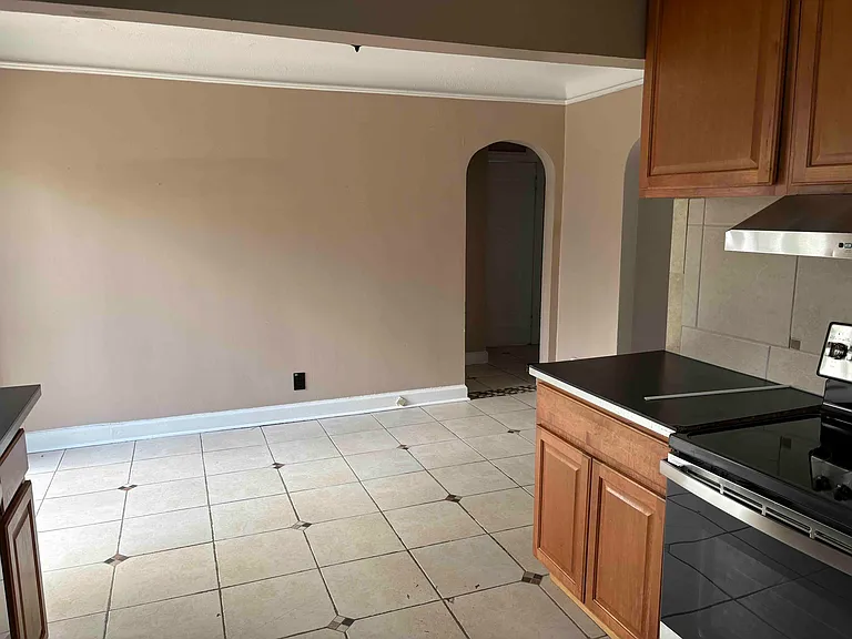 23404 Plum Hollow St — Photo 10