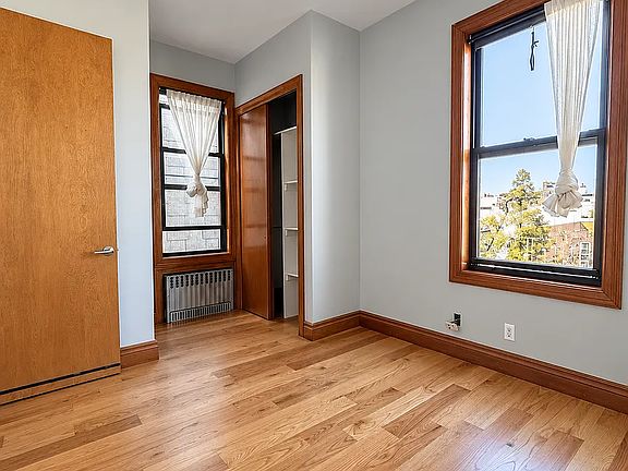 2nd image of 159 Russell St #3
