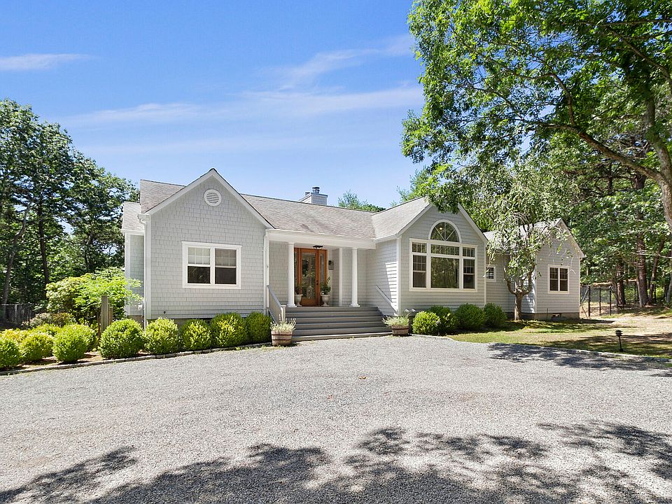 1st image of 409 Sag Harbor Tpke #Eh