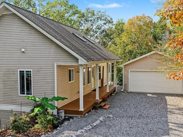 134 Tall Oaks Cir, Cadiz, KY 42211