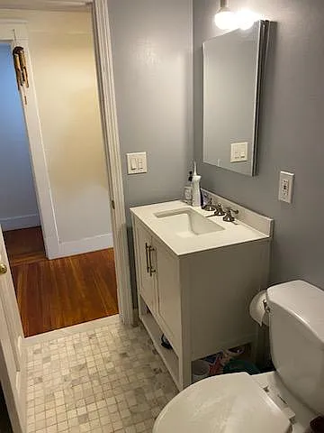 671 N Broadway St #2 — Photo 6