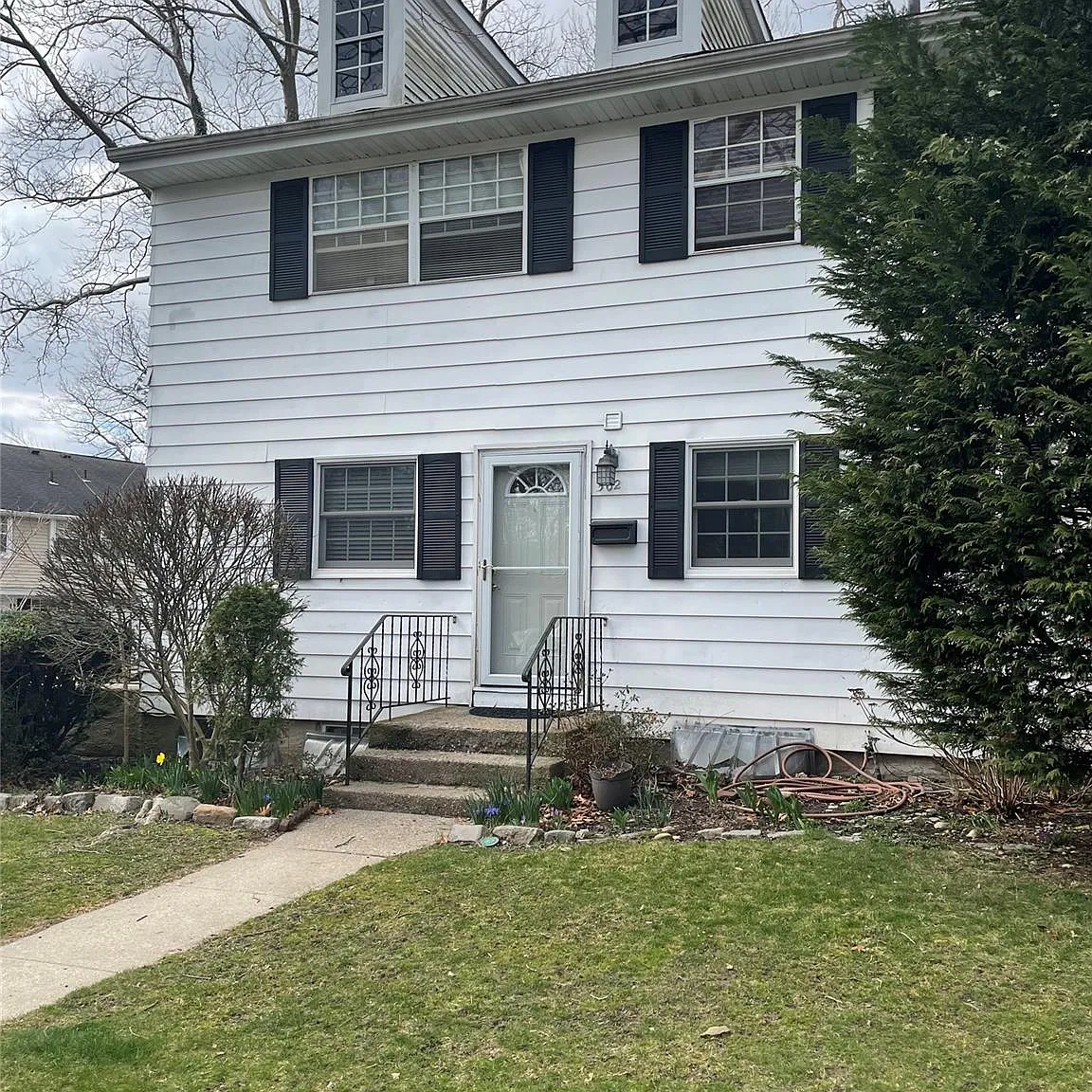 2 bed, 1010 sqft, $3,100 — Photo 1