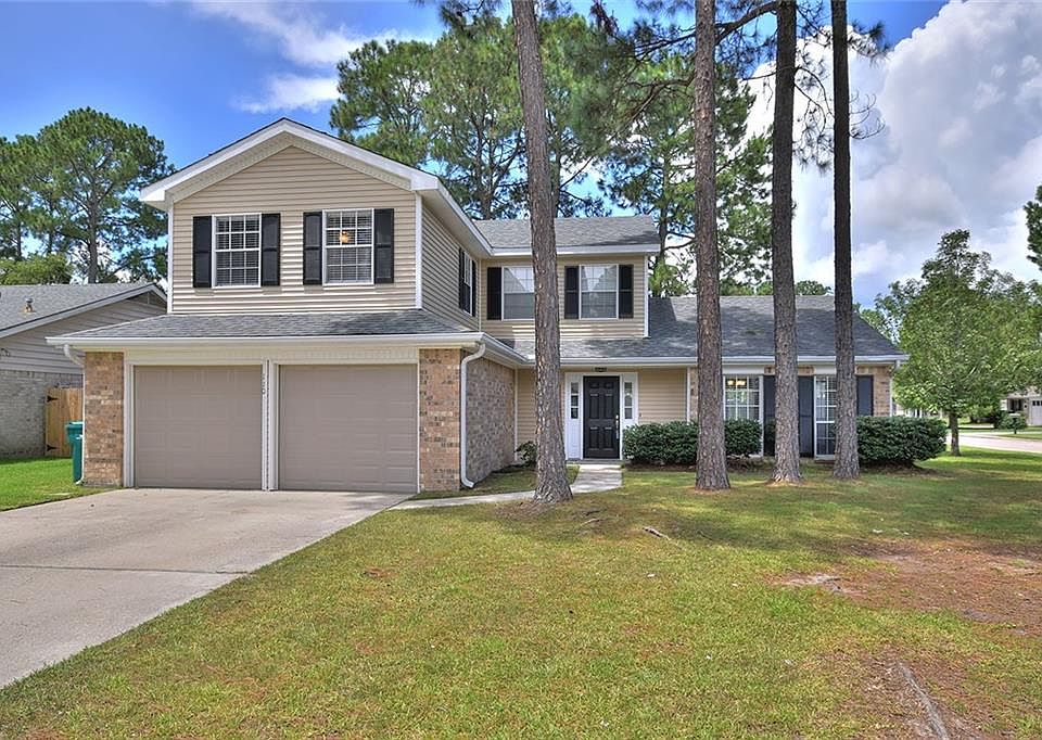 1st image of 110 Burrwood Dr