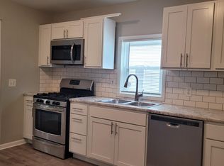 112 Fairbanks St NE, Grand Rapids, MI 49503