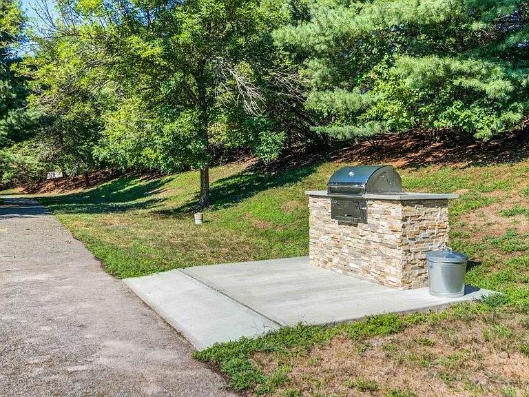 The Horizons at Franklin Lakes Apartment Homes — Photo 24