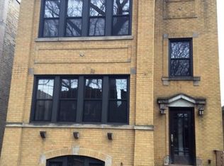 6618 N Rockwell St #2, Chicago, IL 60645