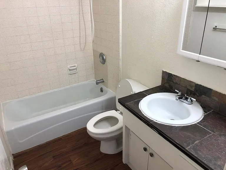 Tabernacle SG Apts, LLC — Photo 4