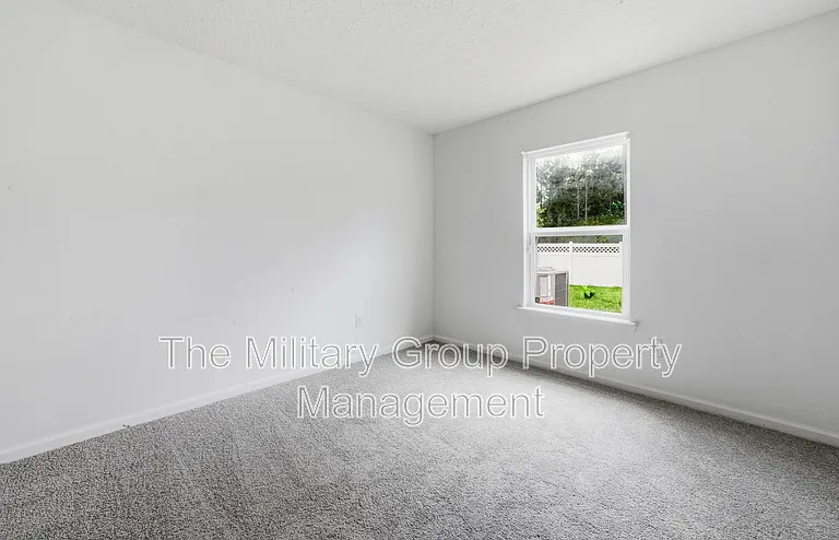 391 Hepburn Rd — Photo 38