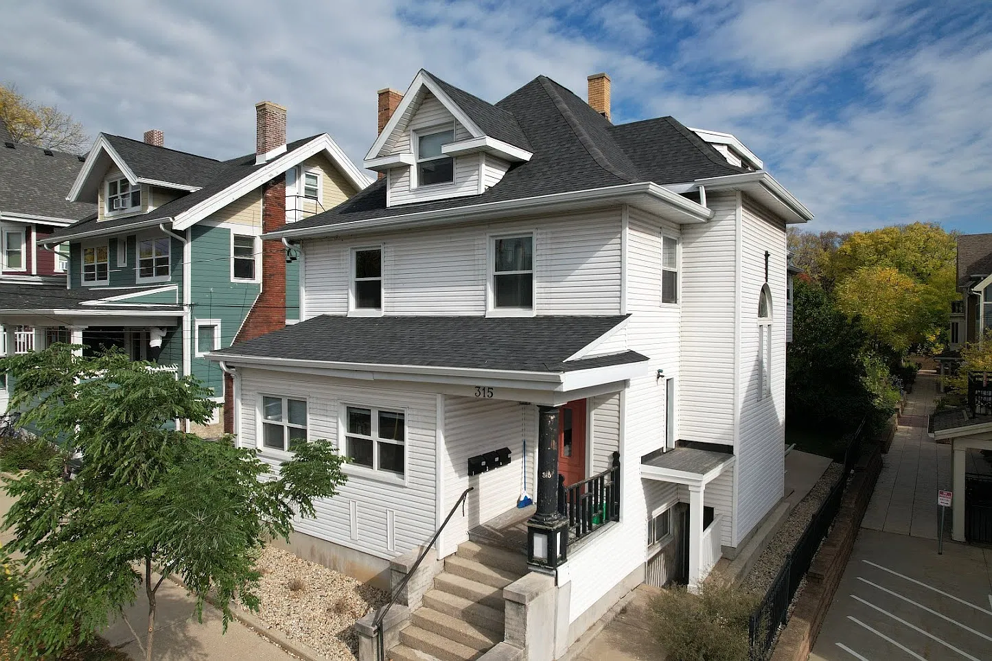 1 bed, 745 sqft, $1,395 — Photo 1