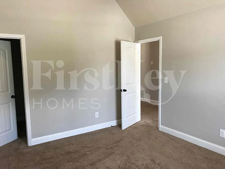 2022 Poplar Falls Ave — Photo 24