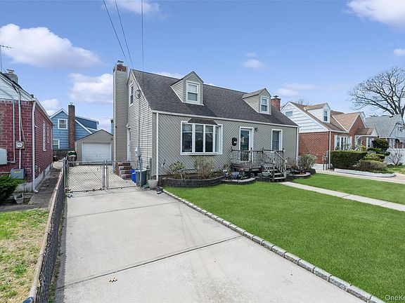 3rd image of 278 Dogwood Road