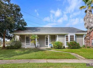 4132 Country View Dr, Baton Rouge, LA 70816