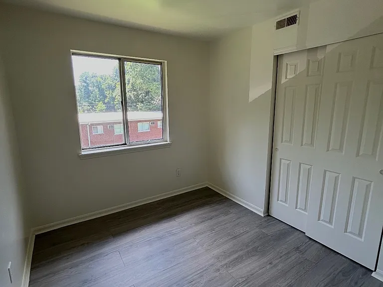 162 Richardson Pl #10 — Photo 7