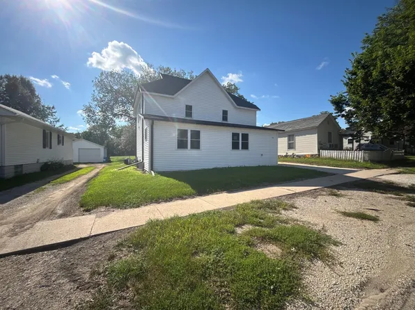 514 5th Ave NW, Oelwein, IA 50662