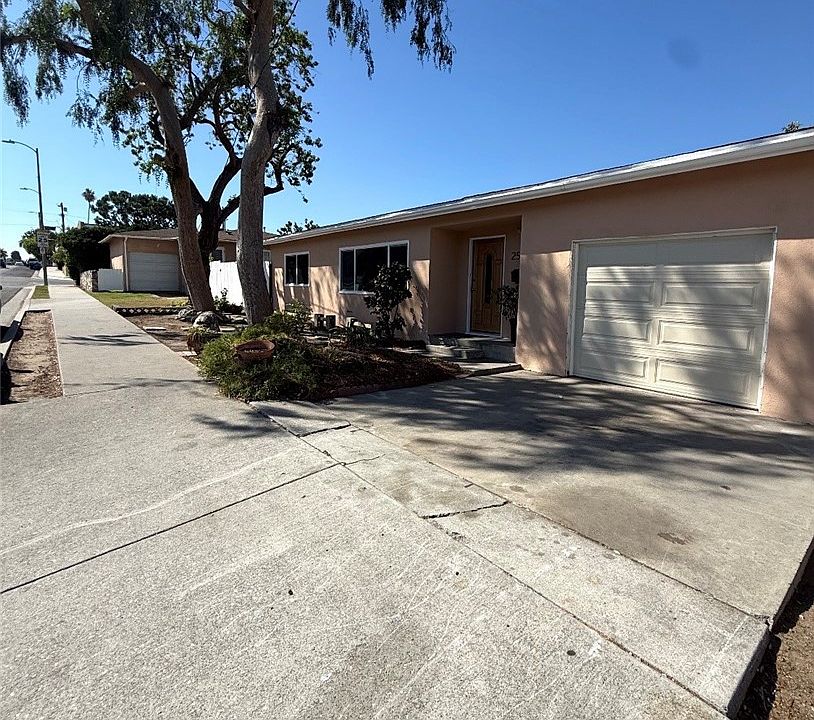 1st image of 1705 252nd St