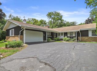 2430 W Hemlock Rd, Glendale, WI 53209