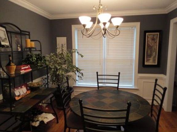 5th image of 217 Windy Oak Dr