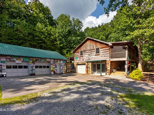5919 Atkins Rd, Knoxville, TN 37918