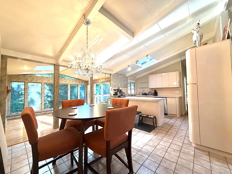 52 Deepdale Dr #1 — Photo 11