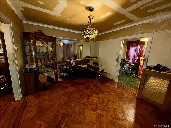 5th image of 9922 193rd Street