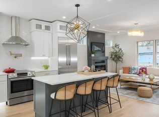 6 Gordon Rd, Arlington, MA 02474