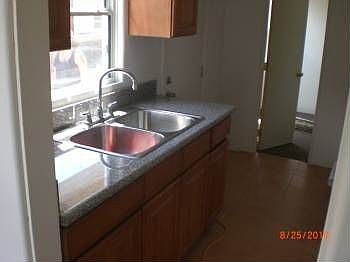 4th image of 3578 47th St